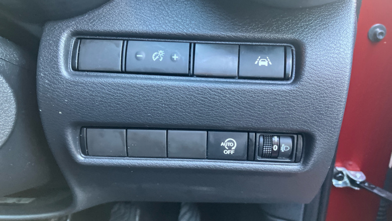 Nissan Juke 1.0 DiG-T 114 N-Connecta 5dr Petrol Hatchback